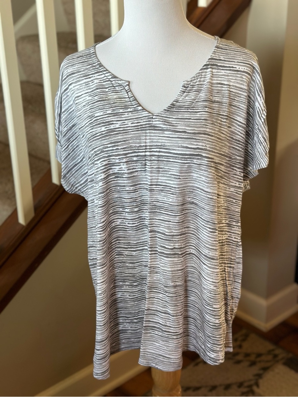 Sonoma Gray and White Striped V-Neck Short Sleeve Top - B1023